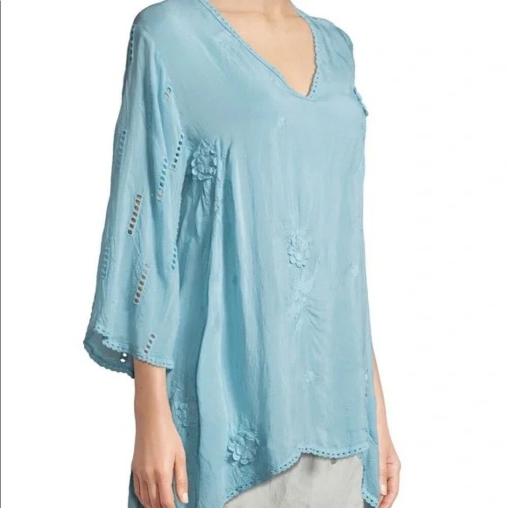 JOHNNY WAS | Blue Floral Appliqué Embroidered Cupra Rayon Tunic (SZ - S)